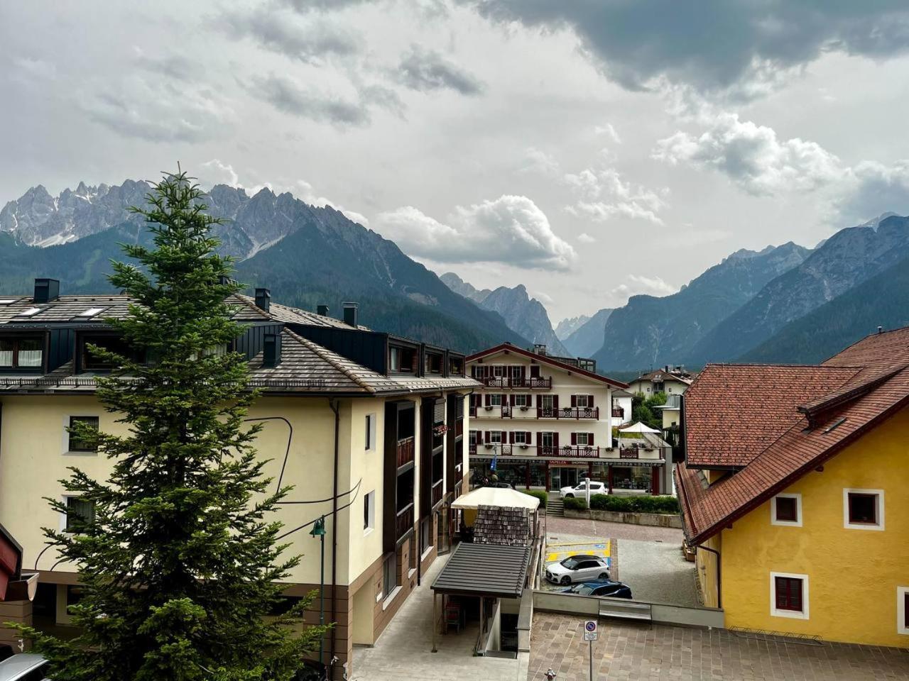 Stroblhof Toblach-Доббиако Экстерьер фото