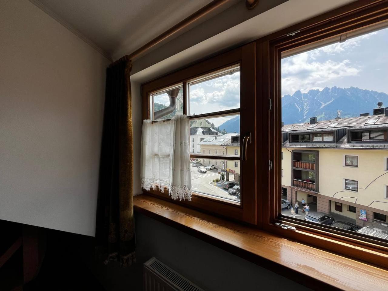 Stroblhof Toblach-Доббиако Экстерьер фото